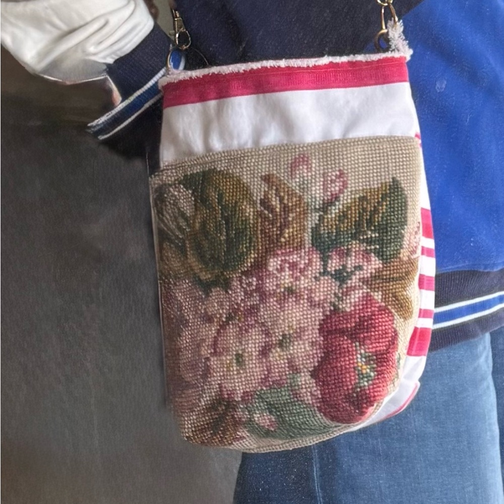 Embroidered Floral Needlepoint Boho Crossbody Bag in Pink and Cream
